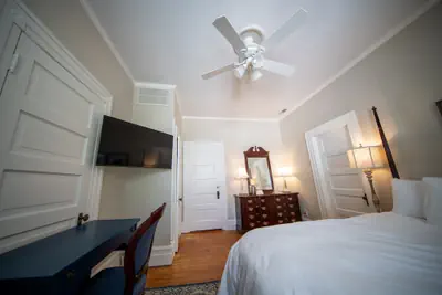 Photo 4 - The Edenton Collection-Captain's Quarters Inn