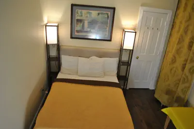 Photo 3 - Motel Casa Downtown Guest House