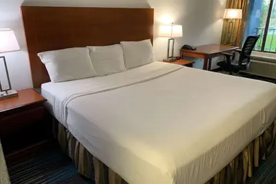 Photo 3 - Travelodge by Wyndham Mobile Al