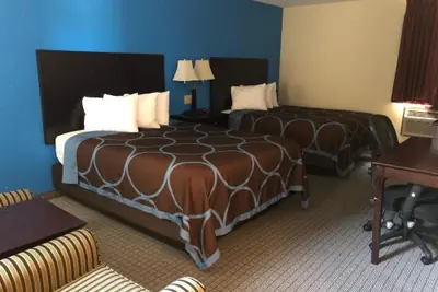 Photo 2 - AmeriVu Inn & Suites
