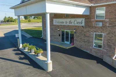 Photo 2 - Schmidt's Creek Hotel