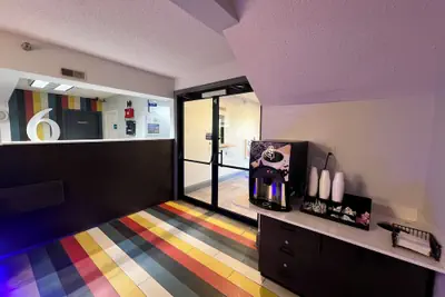 Photo 4 - Motel 6 Jeffersonville, In - Louisville