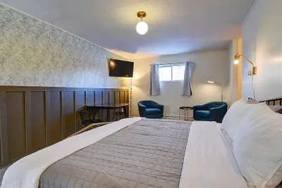Photo 2 - Old Tale Inn