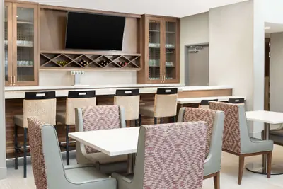 Photo 4 - Hampton Inn & Suites Santa Rosa Sonoma Wine Country