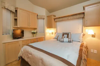 Photo 4 - The Cottages at Golden Village Palms RV Resort