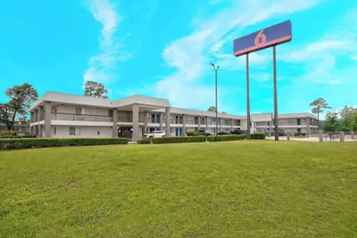 Photo 2 - Motel 6 Texarkana, TX