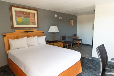 Photo 4 - Econo Inn