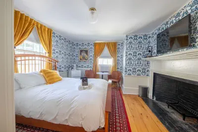 Photo 5 - Sally Webster Inn