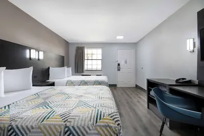 Photo 4 - Studio 6 San Antonio, Tx - Northwest Medical Center