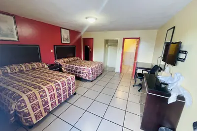 Photo 5 - Royal Palms Motel & RV Park