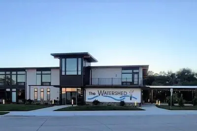 Photo 2 - Watershed Hotel