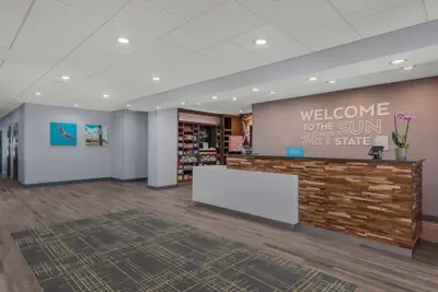 Photo 5 - Hampton Inn Williams