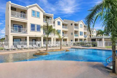Photo 2 - Tortuga Bay 3 Bedroom Home by RedAwning