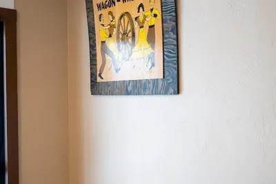 Photo 4 - Wagon Wheel Hotel