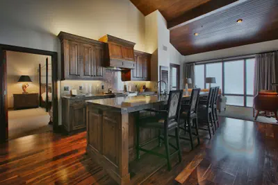 Photo 3 - Premium Luxury One Bedroom with Hot Tub 1 Apartment Hotel by RedAwning