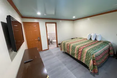 Photo 4 - Hilltop Motor Inn