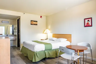 Photo 5 - City Inn