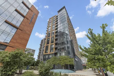 Photo 2 - Placemakr Marymount Ballston