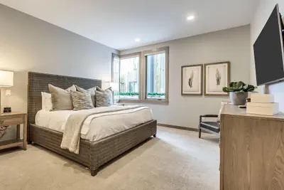 Photo 5 - Premium Five Bedroom Suite 5 Apartment Hotel by Redawning