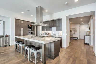 Photo 4 - Platinum Two Bedroom 2 Apartment Hotel by RedAwning