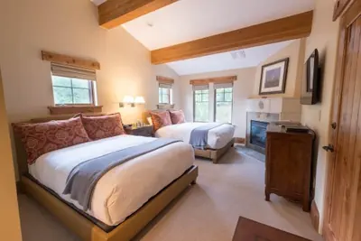 Photo 3 - Two Bedroom Suite 2 Apartment Hotel by RedAwning