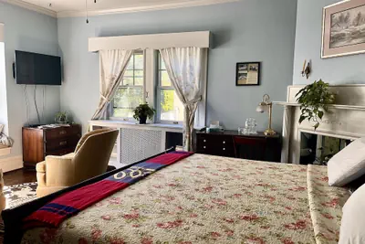 Photo 3 - Greenwood Bed & Breakfast