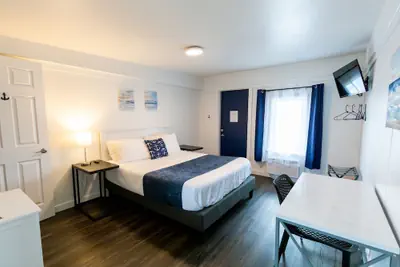 Photo 2 - Anchor Bay Inn and Suites
