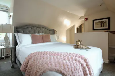 Photo 2 - Chimney Hill Estate Inn