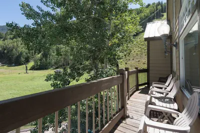 Photo 5 - Etta Place Too 113 by Avantstay Close to Town & The Slopes! In Complex w/ Communal Pool & Hot Tub