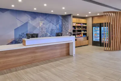 Photo 2 - SpringHill Suites by Marriott Detroit Dearborn