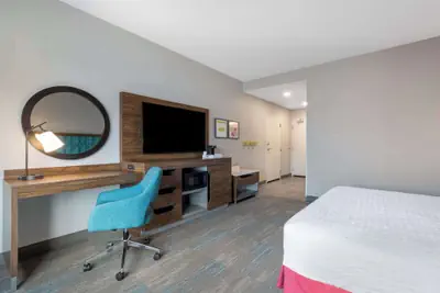 Photo 5 - Hampton Inn Columbus Downtown, GA
