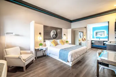 Photo 5 - Aspire Inn Studios & Spas
