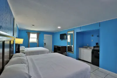 Photo 3 - Monterrey Motel Padre Island, Corpus Christi By Oyo