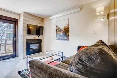 Photo 2 - Lift House Lodge, Downtown Lionshead Remodeled Studio Condo