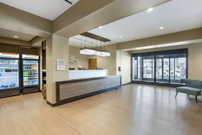 Photo 4 - MainStay Suites North - Central York