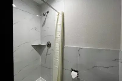 Photo 4 - Bishop Arts Suites