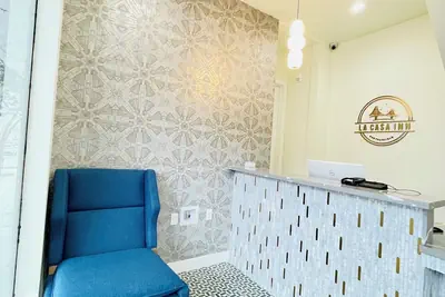 Photo 3 - La Casa Inn
