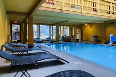 Photo 2 - The Aqua Pacific Hotel