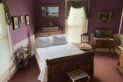 Photo 3 - Four Winds Victorian Venue & Suites