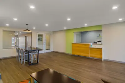 Photo 4 - Woodspring Suites Jacksonville Orange Park