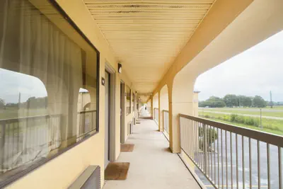 Photo 4 - Deerfield Inn By Capital O Blytheville AR I55