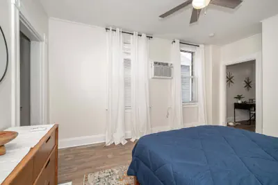 Photo 5 - Historic Ludlow Apt A