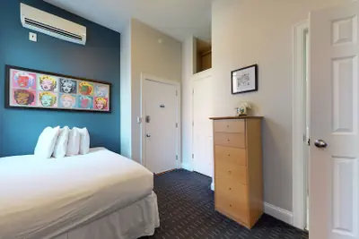 Photo 5 - Maverick Suites at 400 Columbus Ave