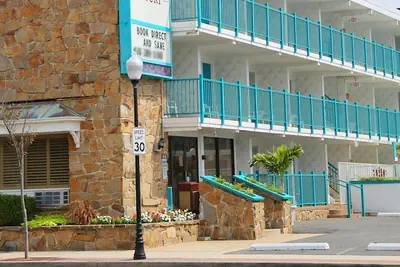 Photo 3 - Dunes Suites Oceanfront