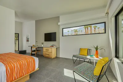 Photo 5 - Twin Palms Resort - A Gay Men's Resort