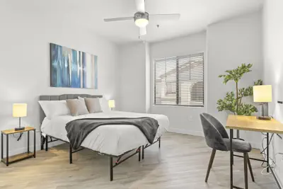 Photo 5 - CozySuites at Glendale