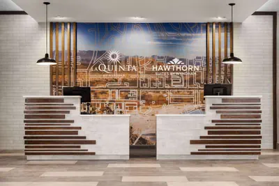 Photo 3 - La Quinta Inn & Suites by Wyndham Del Rio