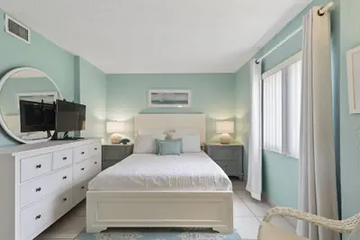 Photo 4 - Tropical Suites at Sunglow Resort
