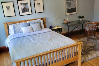 Photo 3 - Art and Lodging