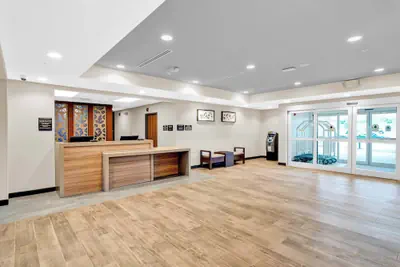 Photo 3 - Candlewood Suites Detroit - Auburn Hills by IHG
